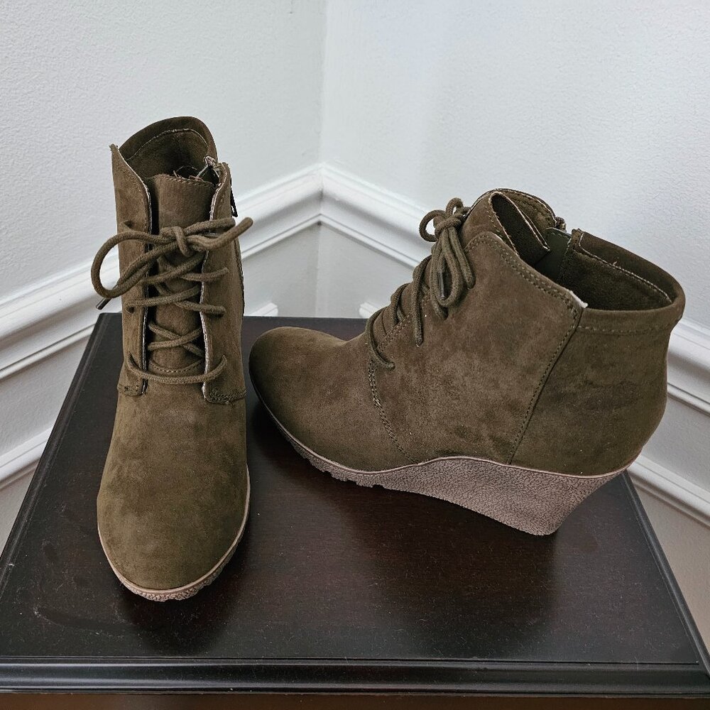 Mia Wedge Booties